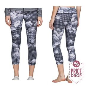 Lululemon Wunder Under Crop II Size 6 Dottie Dream Rose